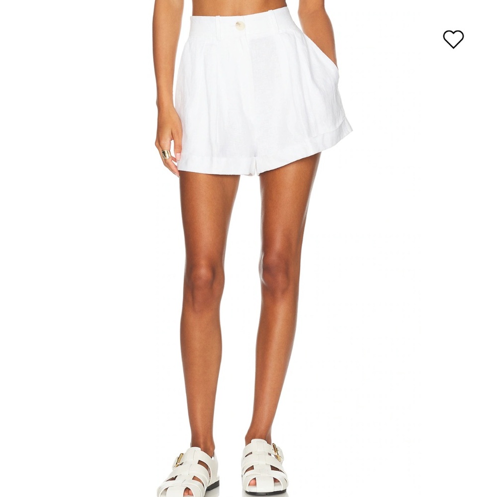 Helsa Washed Linen Pleated Shorts in Natural White Revolve FWRD